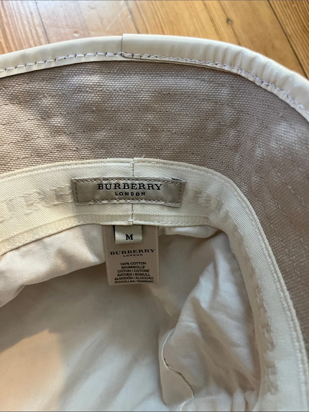Burberry canvas bucket hat